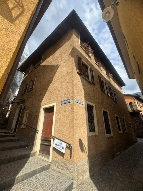 Canobbio/Lugano verkauft ein Einfamilienhaus im Kern – Foto 2 von 10