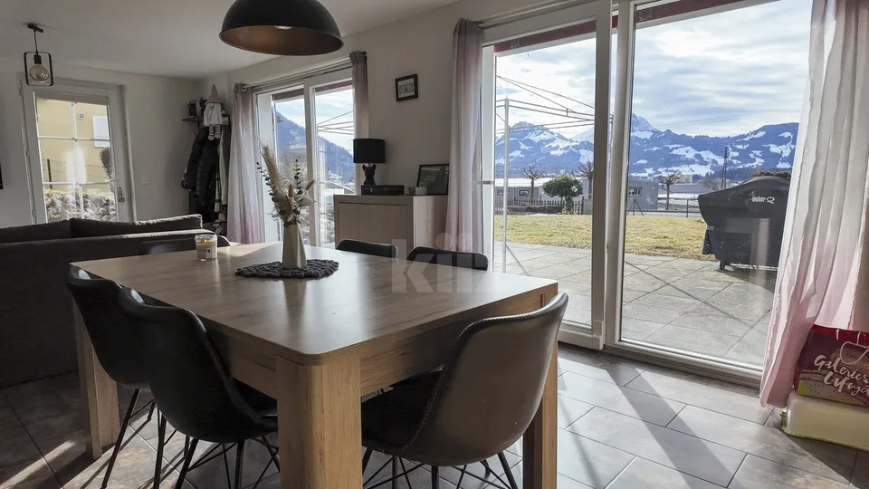 Schönes Haus mit 2 renovierten Wohnungen und großem Garten – Foto 11 von 13