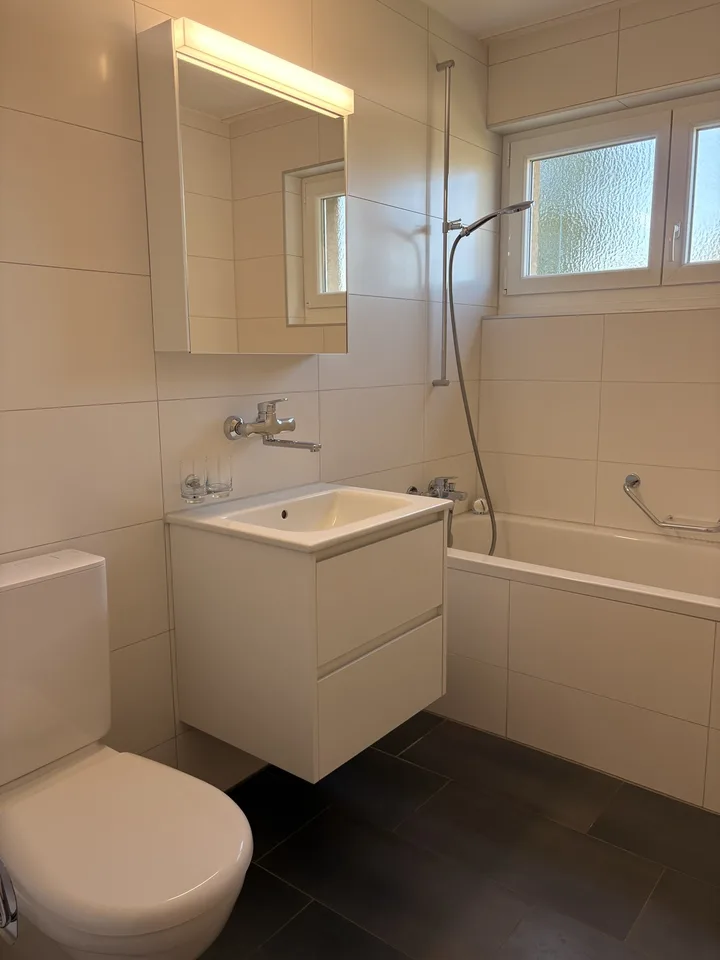 Helle 4.0-Zimmerwohnung mit Balkon