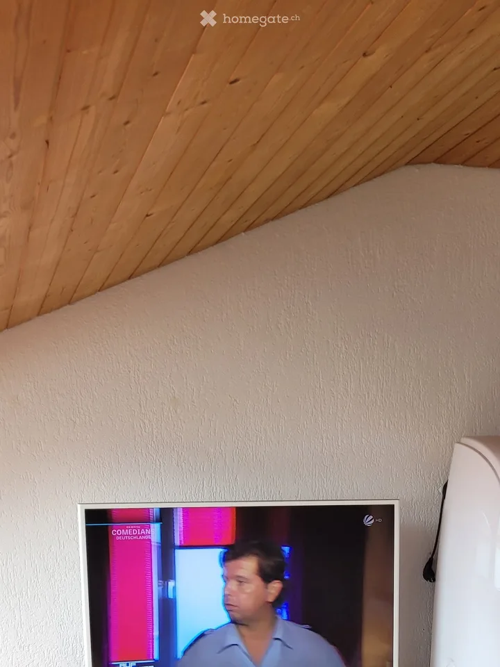 Sehr schönes und voll-möbliertes Zimmer