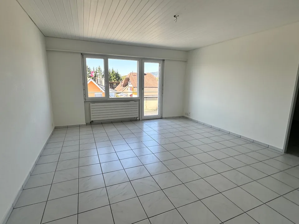 Grosszügige 3.5 Zimmer Dachgeschosswohnung