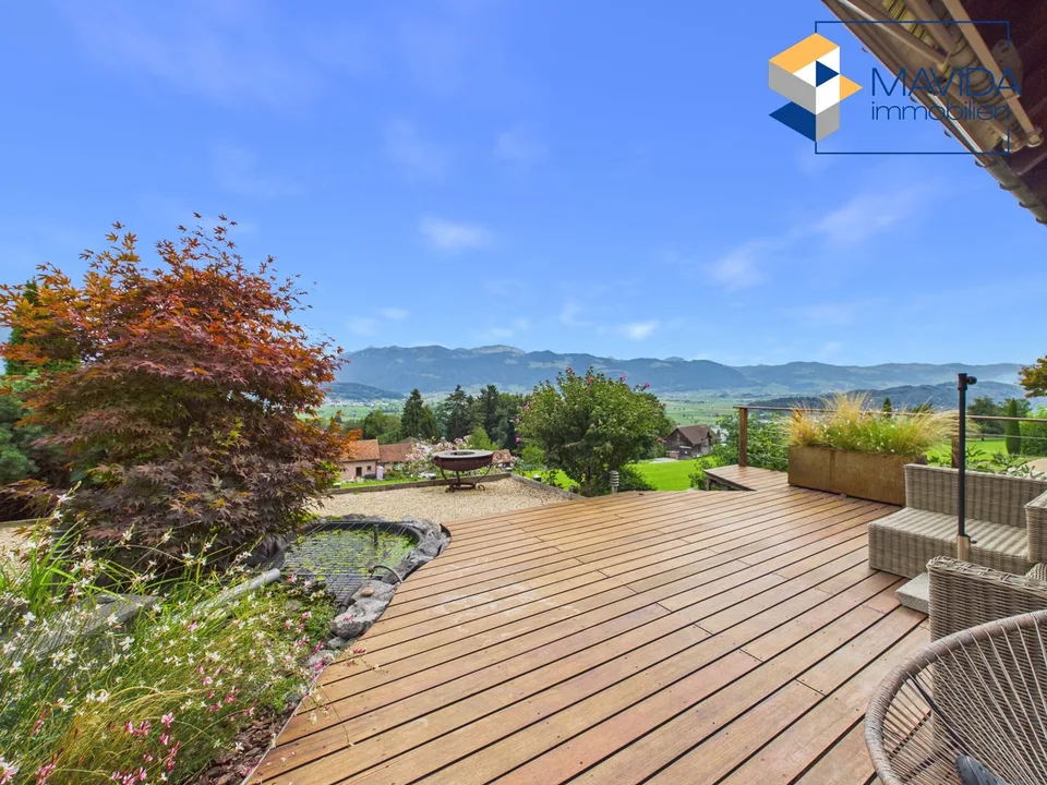 Where warmth meets wide views – a home with soul – photo 4 of 13