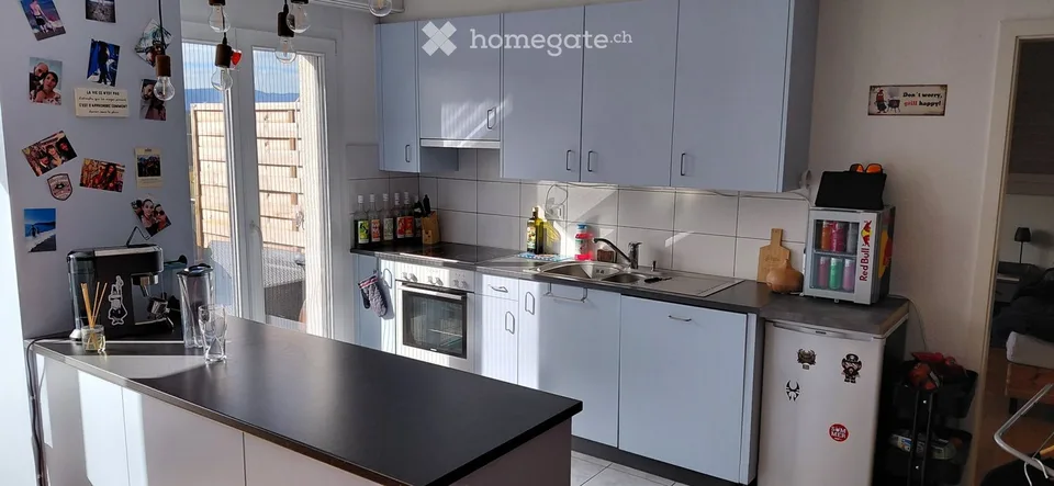 Apartment 3.5 rooms, bright, 1540.- Charges included