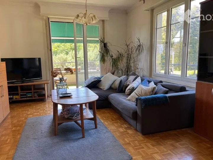 Geräumige 3,5 Zimmer, hell und von Grün umgeben