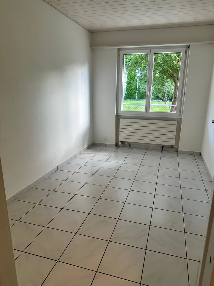 Helle 4 Zimmer Wohnung im Hochparterre