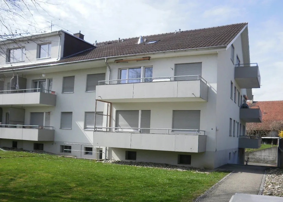 Helle 4 Zimmer Wohnung im Hochparterre