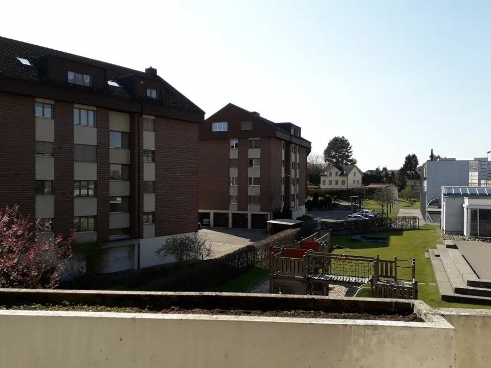 Appartement de 3 pièces lumineux au 2e étage