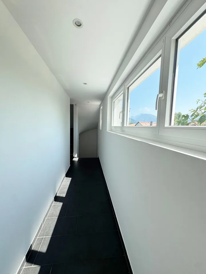 Villa unifamiliale à vendre à Stabio – 4 pièces avec balcon et vue verte – photo 17 sur 30