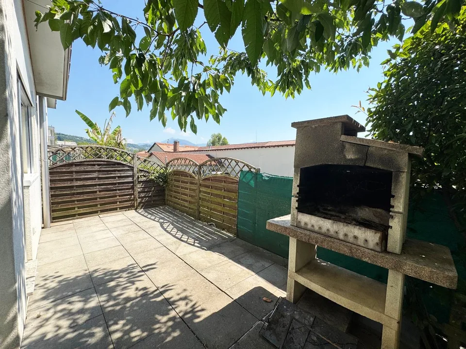 Villa unifamiliale à vendre à Stabio – 4 pièces avec balcon et vue verte – photo 28 sur 30