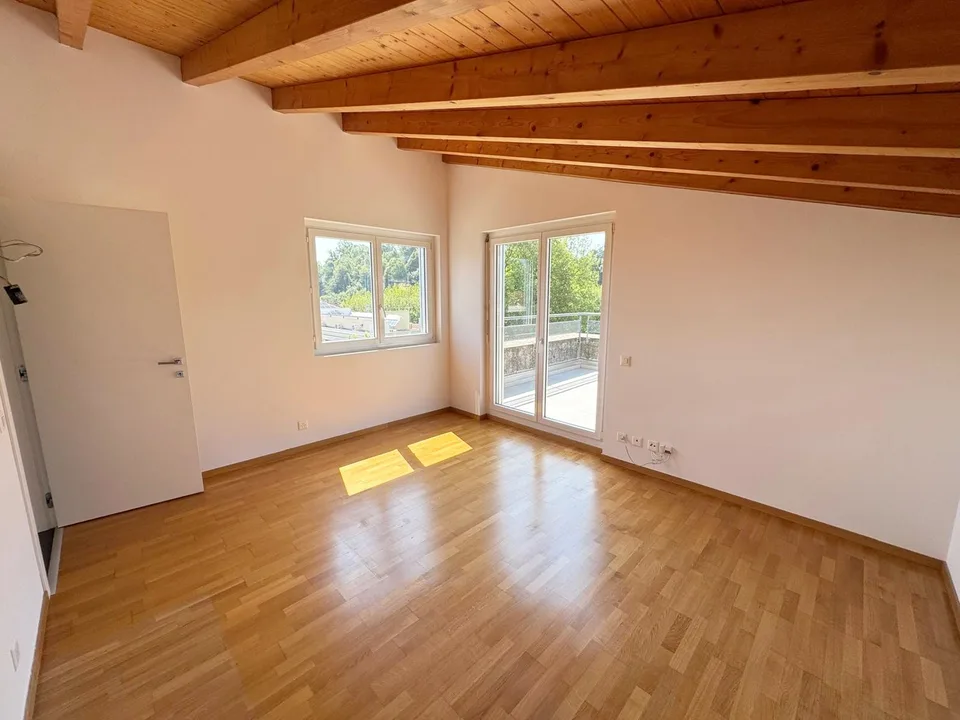 Villa unifamiliale à vendre à Stabio – 4 pièces avec balcon et vue verte – photo 21 sur 30