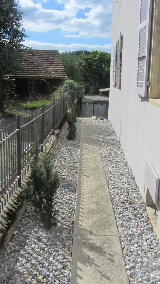 Appartement de 4 pièces rénové à Brislach