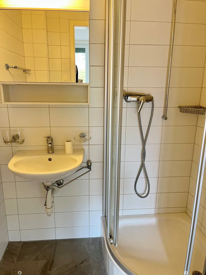 Biel, 2.5-Zimmer-Wohnung mit zwei Balkonen an Aarbergstrasse 86 – foto 2 di 8