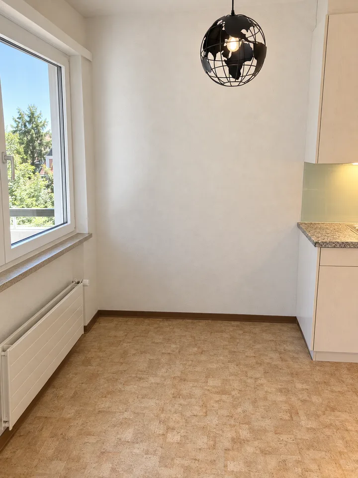 Charmante 2.5-Zimmer-Wohnung mit Balkon in Dietikon