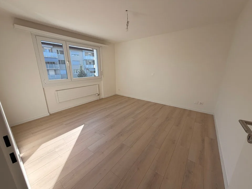 Bright 2.5-room apartment with balcony in Au (SG) – available immediately
