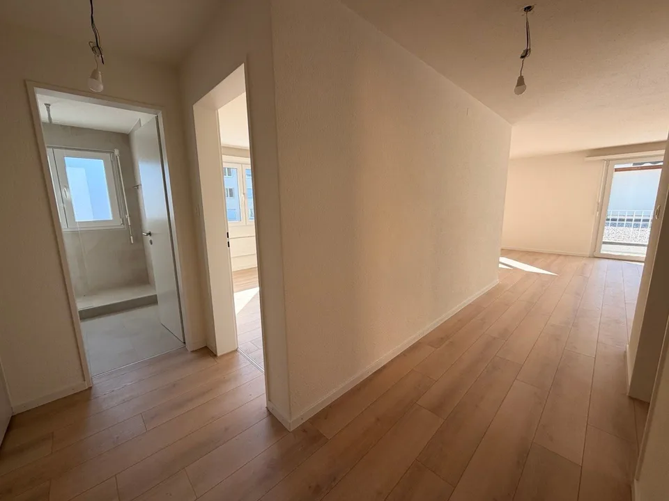 Bright 2.5-room apartment with balcony in Au (SG) – available immediately