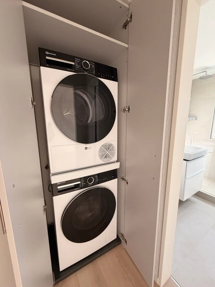 Bright 2.5-room apartment with balcony in Au (SG) – available immediately