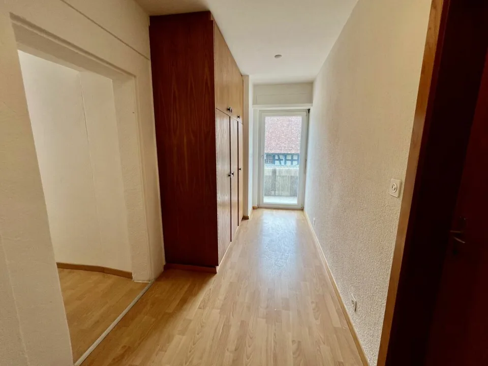Maison multifamiliale entièrement louée avec trois grands appartements – photo 11 sur 13