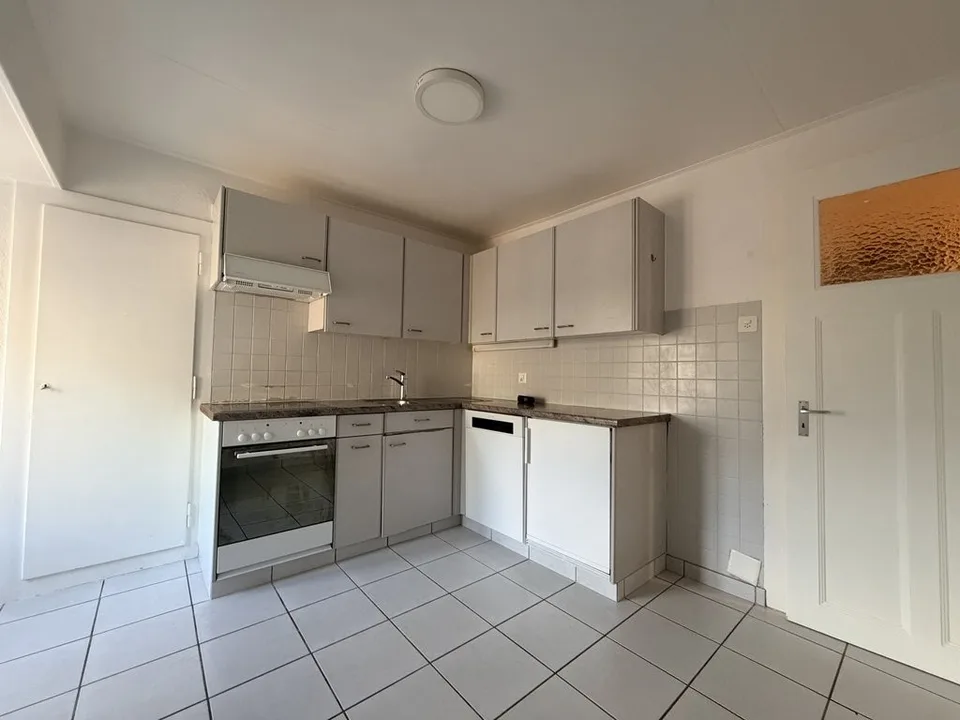 A louer appartement 4.5 pièces au 4ème étage