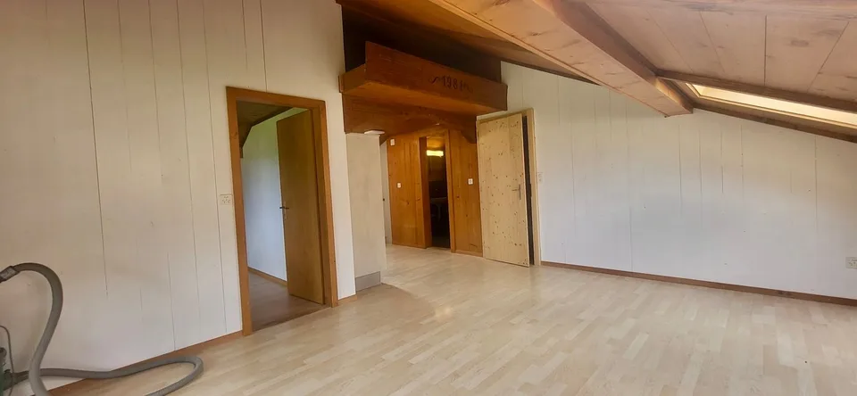 Charmante 2-Zimmer-Wohnung in ruhiger Lage in Lenk