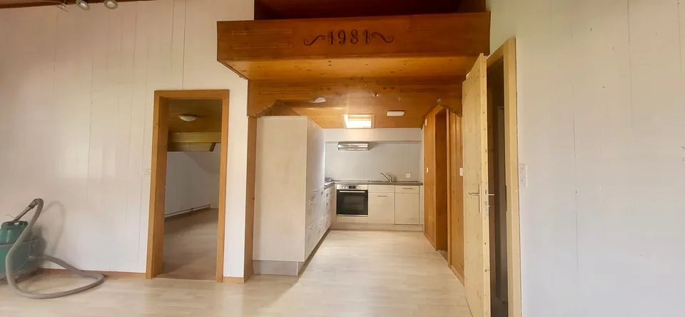 Charmante 2-Zimmer-Wohnung in ruhiger Lage in Lenk