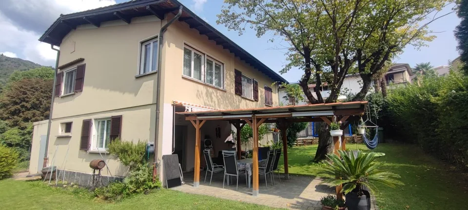 Maison unifamiliale charmante à Vacallo – 4,5 pièces avec jardin – photo 2 sur 12