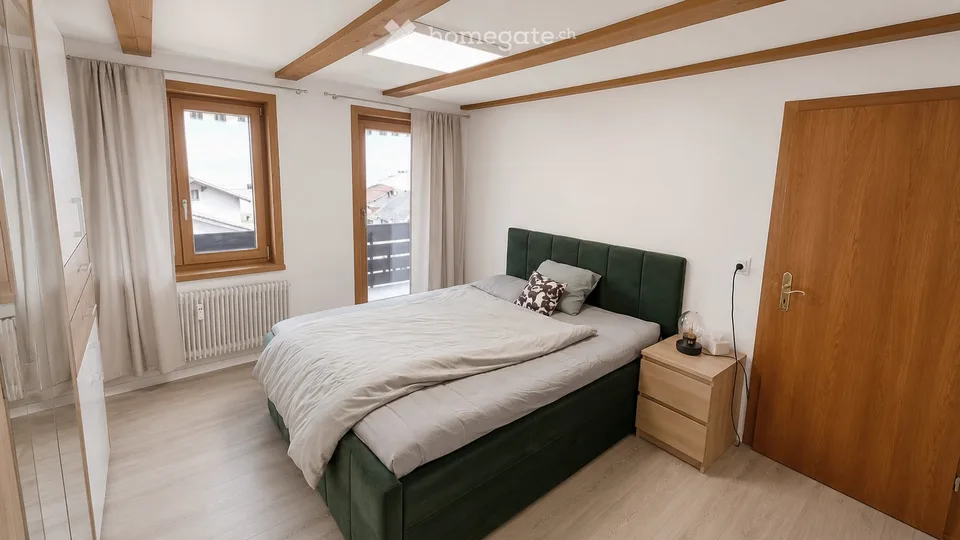Appartamento 4.5 locali | Panorama, balcone, terrazza | Sauna | Elettricità & WLAN inclusi | Arredamento possibile