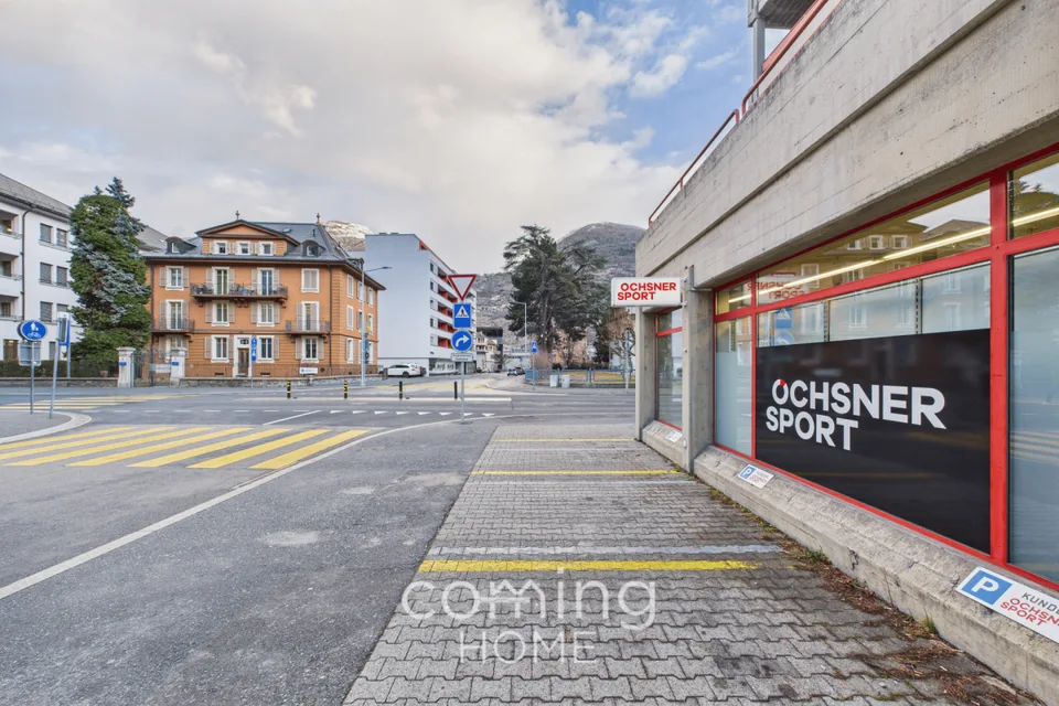 Gut sichtbar und barrierefrei - 340 m² Gewerbefläche im Erdgeschoss von Visp – Foto 6 von 14