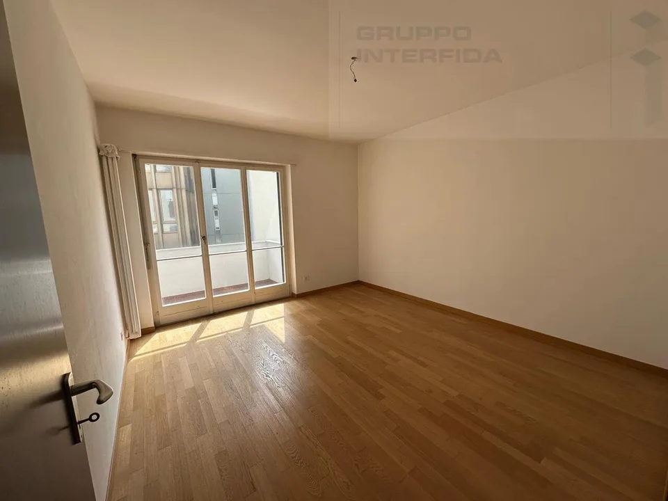 Wohnung 3.5 Zimmer im Zentrum mit Balkonen – Foto 7 von 10