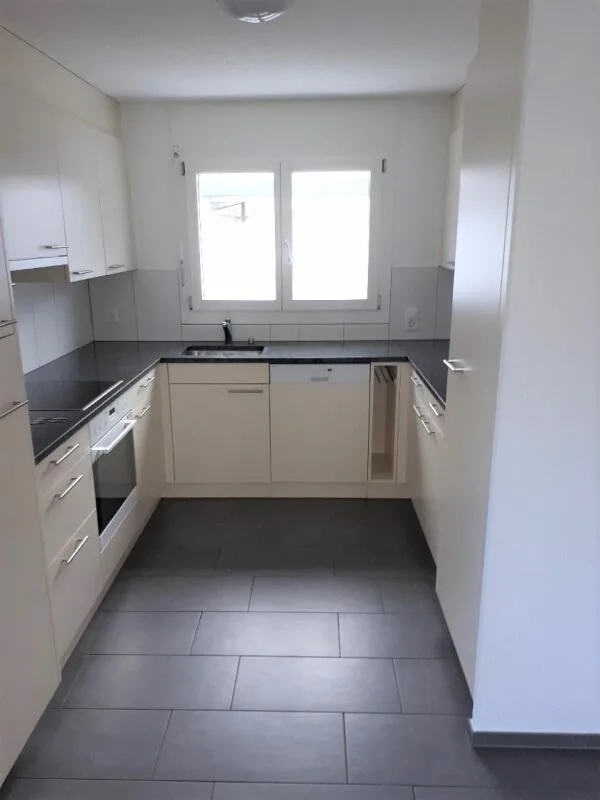 Spacious semi-detached house adjacent to the agricultural zone