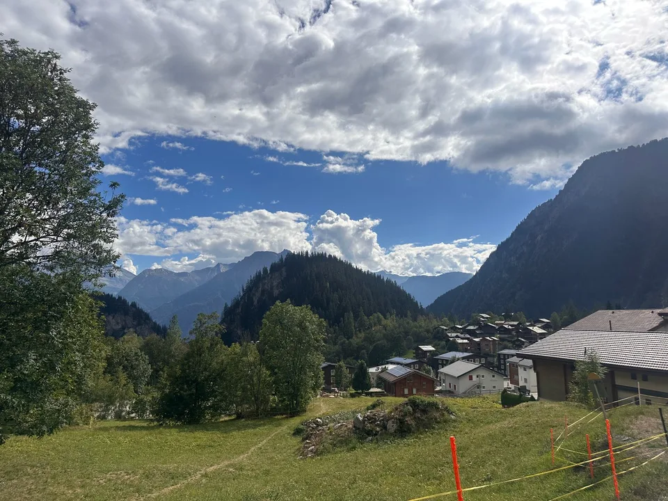 Il tuo nuovo paradiso di vacanza a Blatten b. Naters - Appartamento di 3 camere completamente ristrutturato – foto 3 di 3