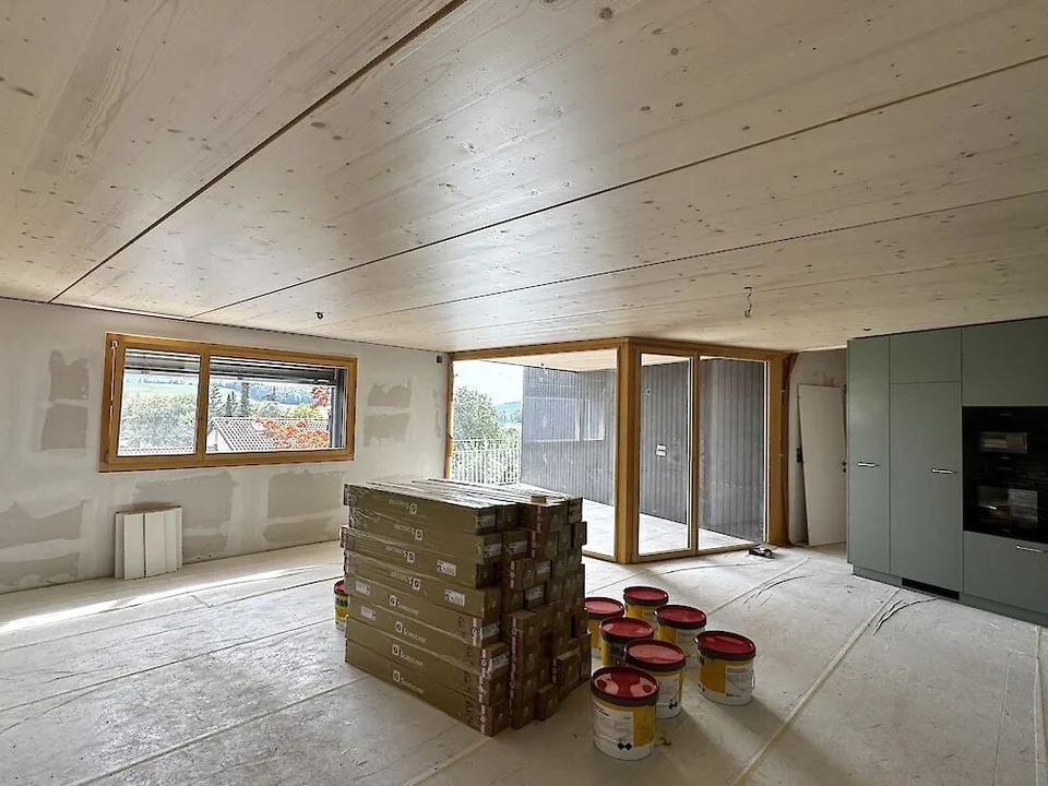 Neuwertige Wohnung an erhöhter Lage in Freiburg zu vermieten – photo 2 sur 13