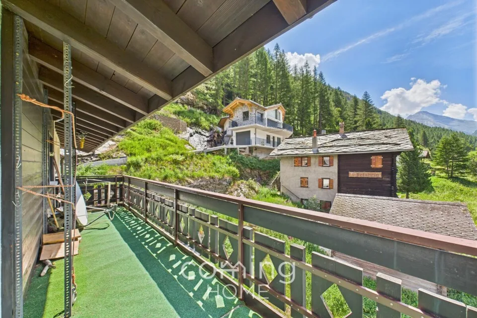 Gemütlich und alpin - 2.5-Zimmer-Wohnung mit Cheminée und Bergsicht in Saas-Grund – Foto 12 von 14