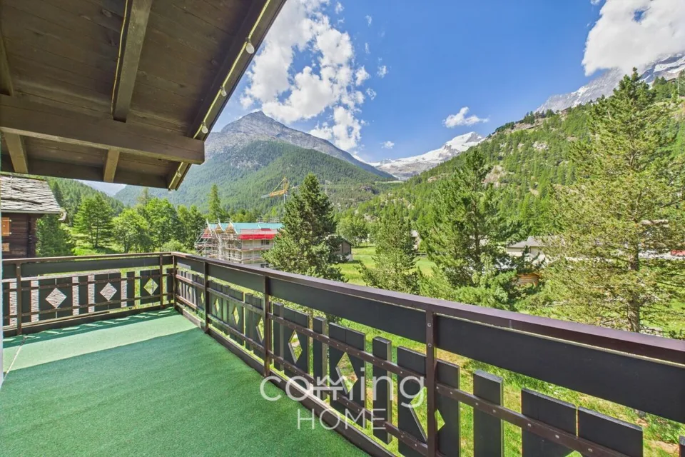 Gemütlich und alpin - 2.5-Zimmer-Wohnung mit Cheminée und Bergsicht in Saas-Grund – Foto 11 von 14