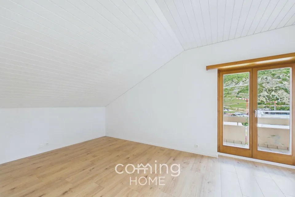 Appartement en attique sur deux niveaux à Susten : beaucoup d'espace, du soleil et une vue imprenable sur les montagnes – photo 11 sur 15