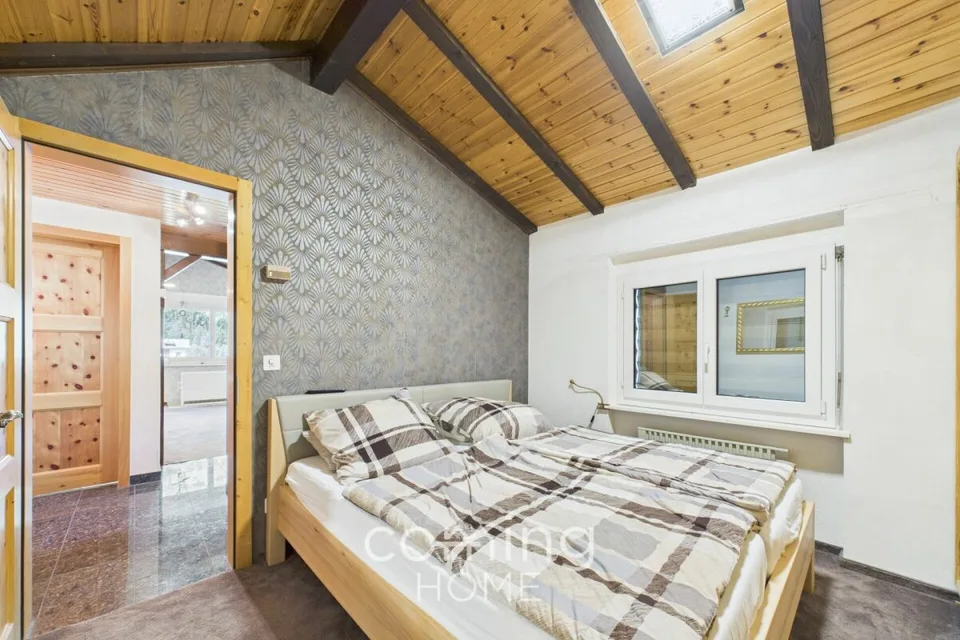 Evenings by the fireplace, mornings with mountain views - 2.5-room flat in Saas-Grund – photo 8 of 14