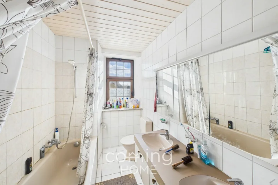 Spacieux appartement mansardé de 4,5 pièces à Oensingen - avec grenier aménageable et bureau supplémentaire – photo 7 sur 11