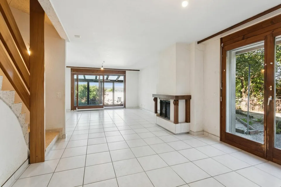 Casa a doppia famiglia a Mézières – foto 3 di 18