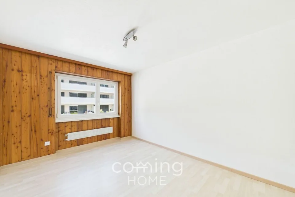 Gepflegte 4.5 Zimmerwohnung in Steg-Hohtenn mit sonnigem Balkon und Bergsicht – Foto 7 von 14