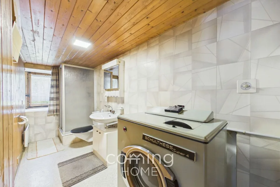 Charmante 4-Zimmerwohnung in Saas-Grund mit sonniger Bergsicht – Foto 7 von 12