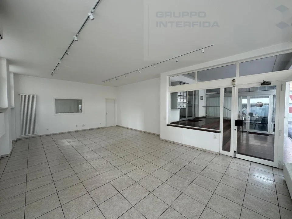 Büro mit Auslagen im Zentrum – Foto 6 von 6