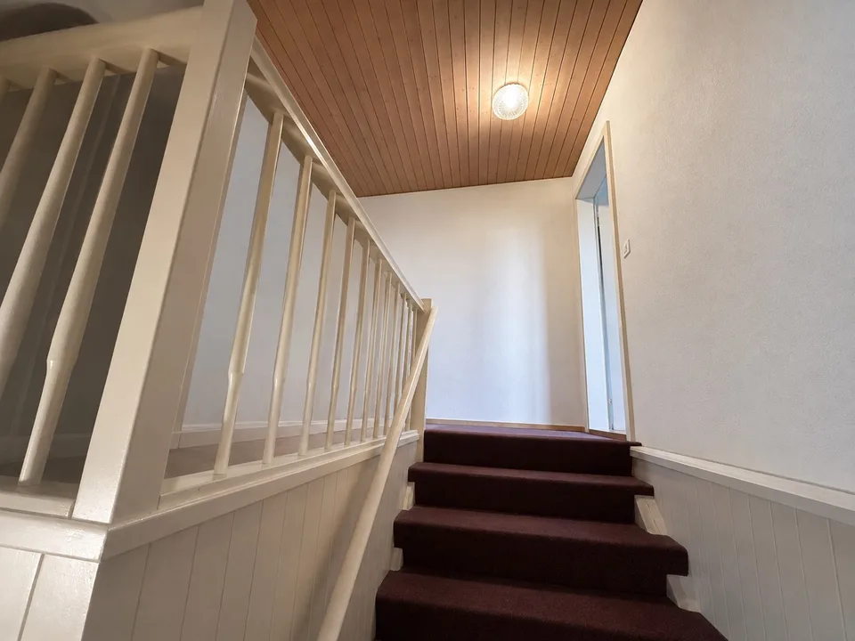 Appartement mansardé de 3,5 pièces dans la vieille ville de Zofingen