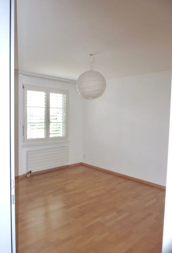 2.5 Zimmer-WHG im 2. OG - eigene Waschmaschine
