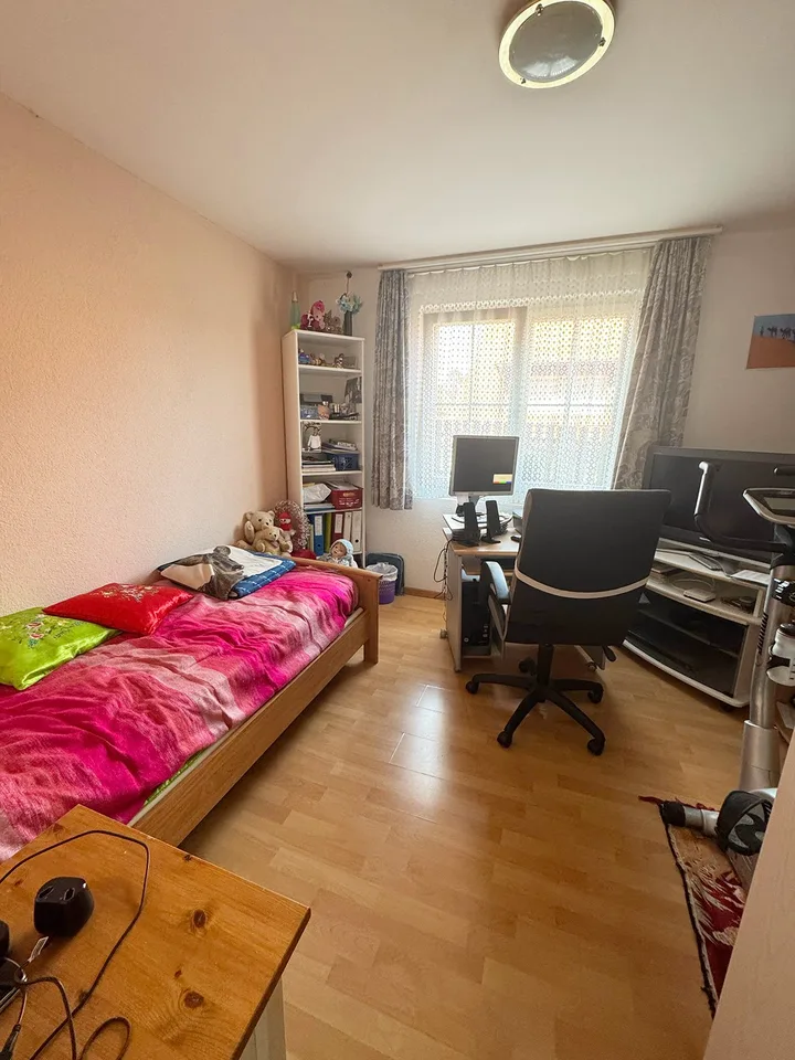 4.5-Zimmer-Wohnung im Erdgeschoss mit Doppeleinstellplatz in der Tiefgarage – Foto 11 von 16