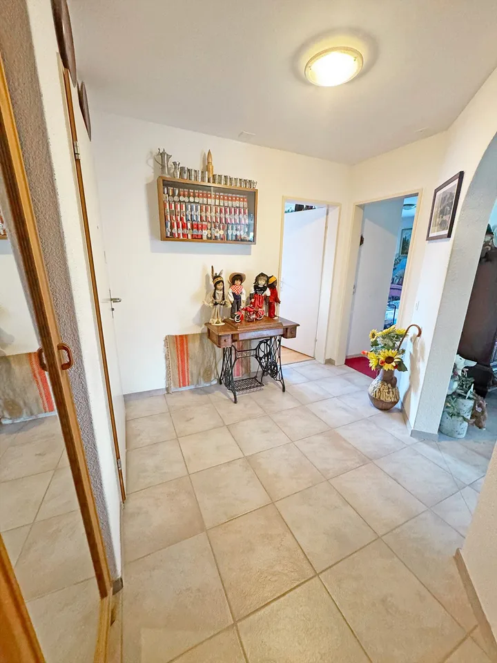 4.5-Zimmer-Wohnung im Erdgeschoss mit Doppeleinstellplatz in der Tiefgarage – Foto 5 von 16