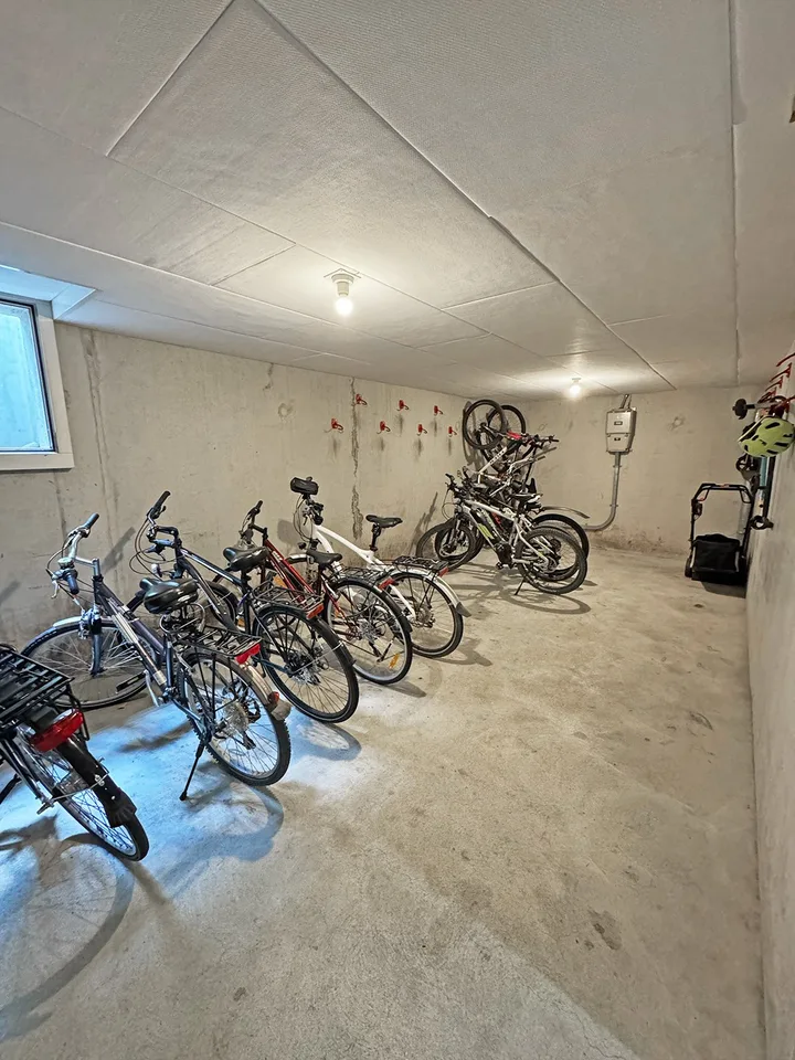 4.5-Zimmer-Wohnung im Erdgeschoss mit Doppeleinstellplatz in der Tiefgarage – Foto 14 von 16