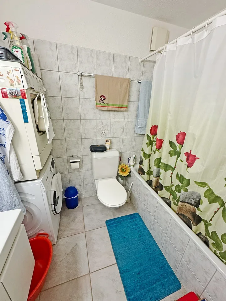 4.5-Zimmer-Wohnung im Erdgeschoss mit Doppeleinstellplatz in der Tiefgarage – Foto 8 von 16