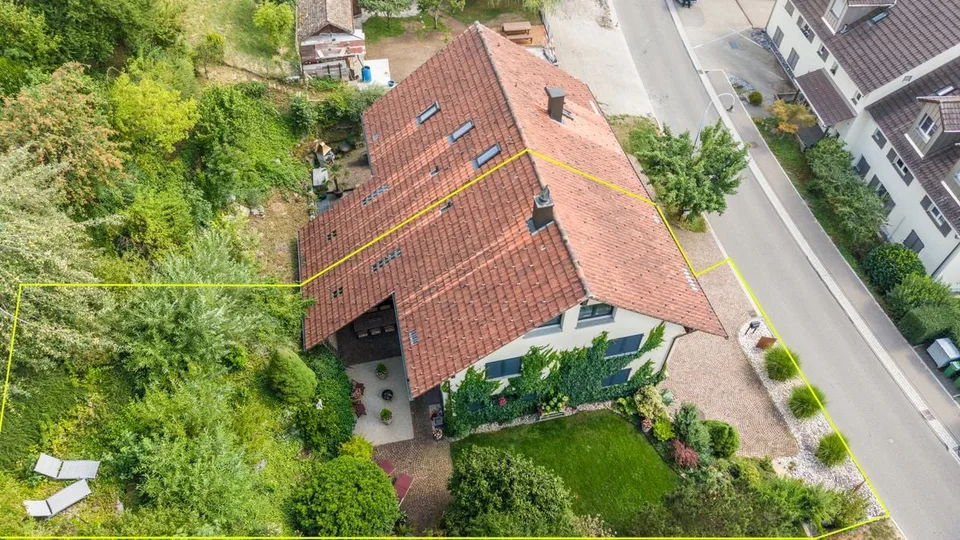 Casa a schiera di 4,5 locali situata in zona tranquilla con potenziale di sviluppo! – foto 2 di 13