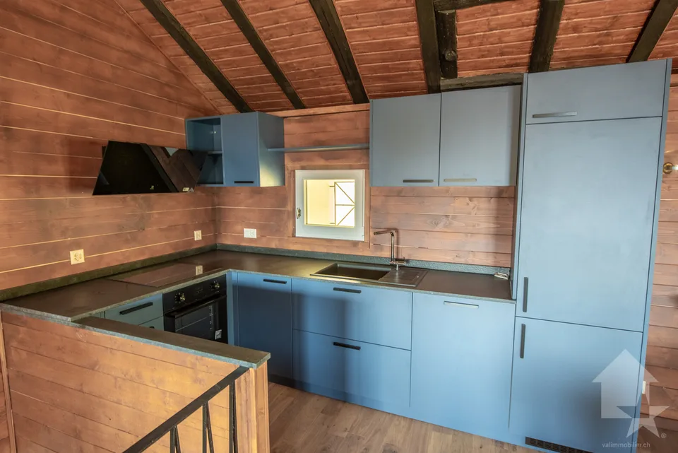 Maison mitoyenne refaite à neuf : calme, vue et ensoleillée – photo 11 sur 25