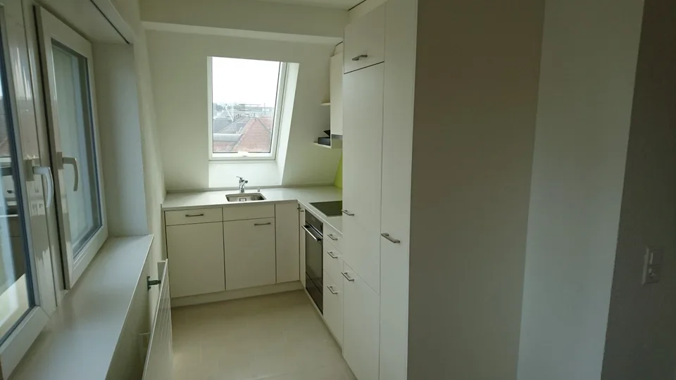 Maisonette en mansarde charmante avec terrasse sur le toit et vue sur les Alpes – photo 7 sur 17