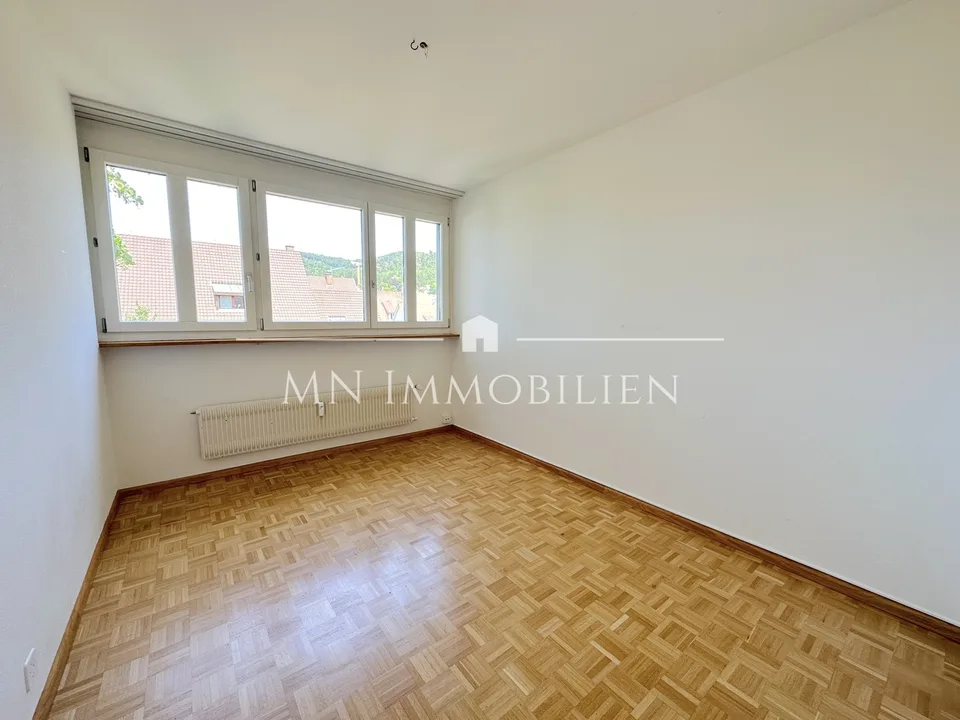 Wunderschöne und helle 4.5 Zimmer-Dachwohnung im Herzen von Arlesheim